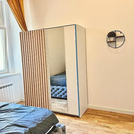 Apartment New 50m Charles Square *